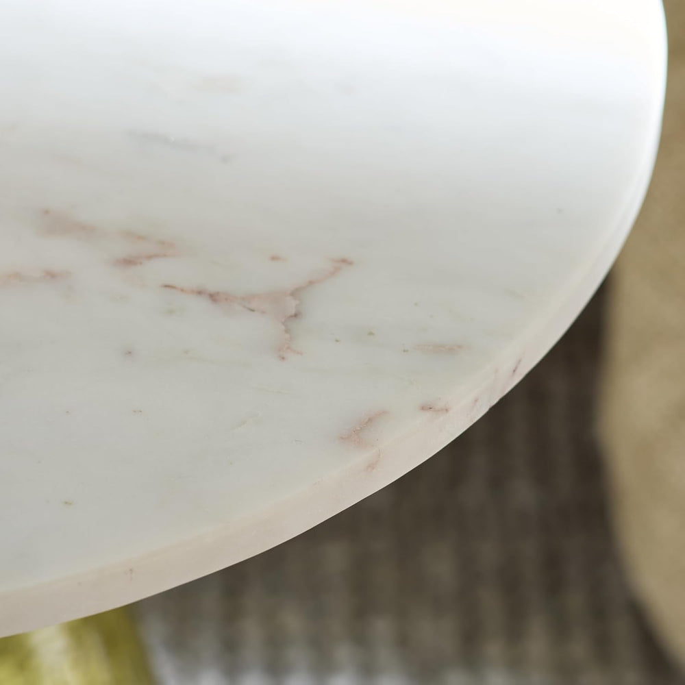 SAFAVIEH Home Collection – Bethony Yellow Glass & White Marble Top Side T...