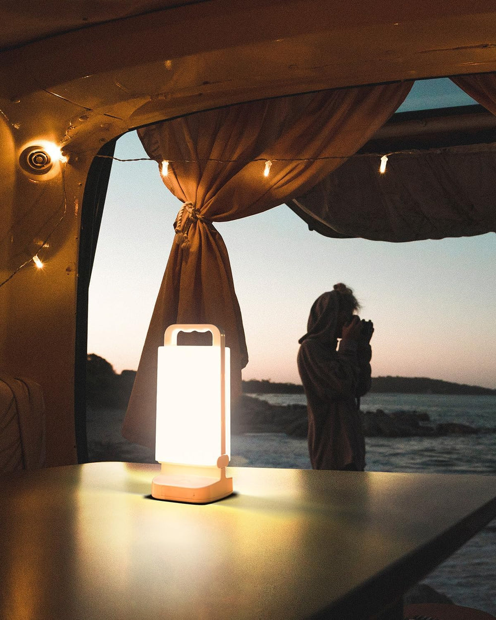 Solar Camping Lantern, Rechargeable Battery Powered Camping Light 6000mAh Up ...
