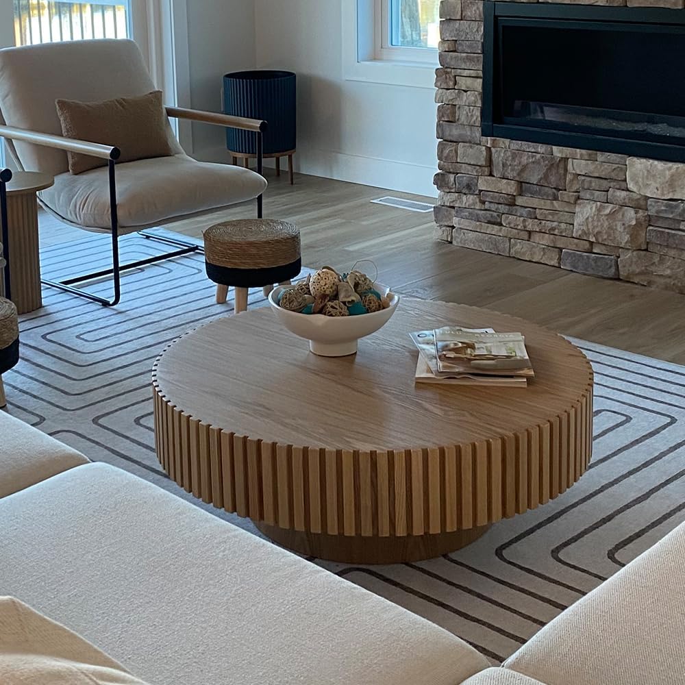 Round Coffee Table with Fluted Design, Wood Oak