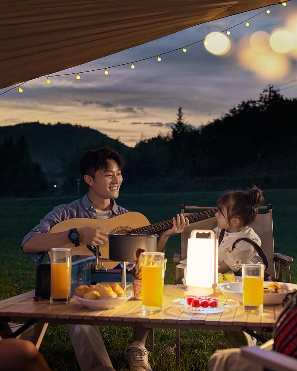 Solar Camping Lantern, Rechargeable Battery Powered Camping Light 6000mAh Up ...