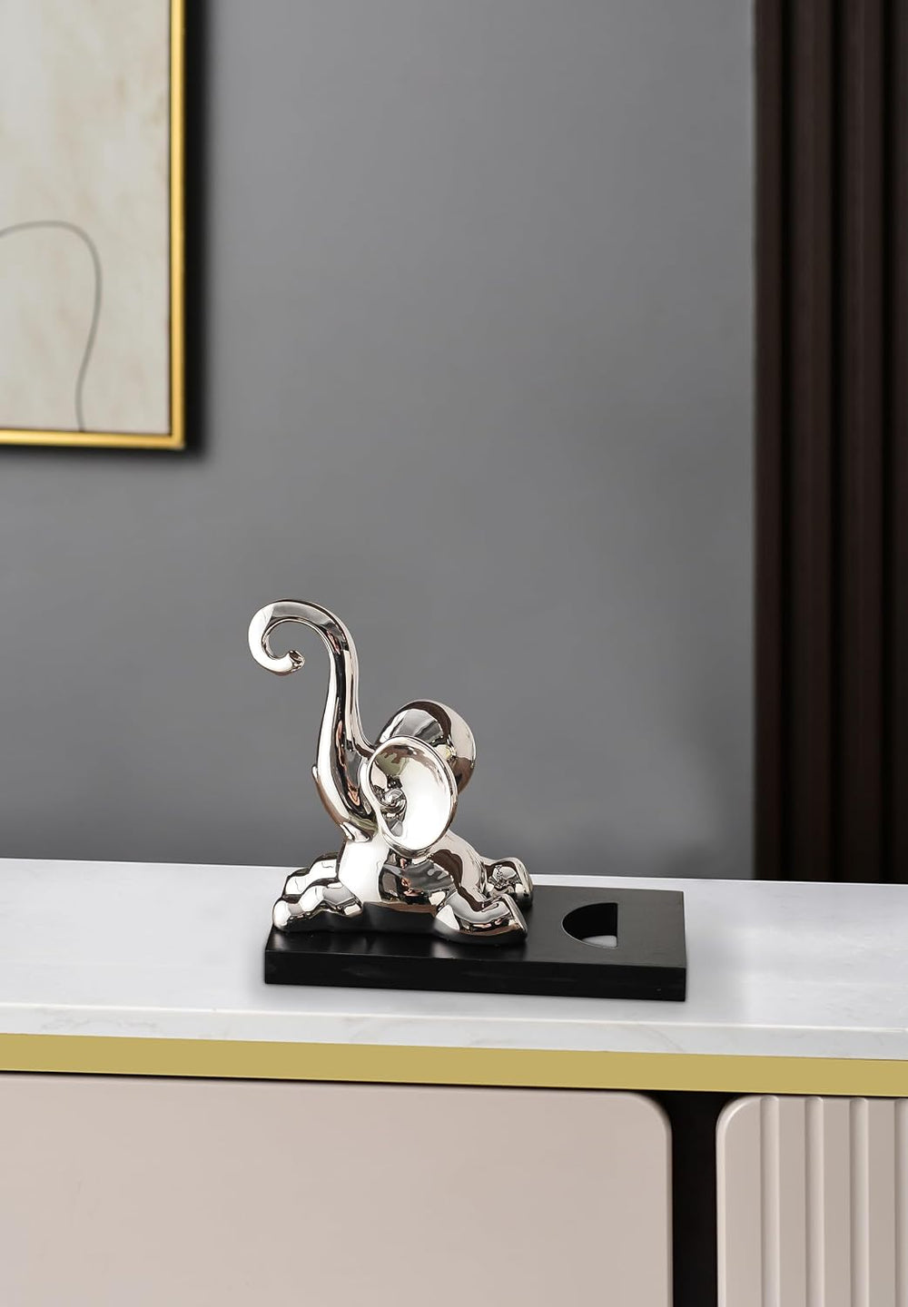 ELEGANTZ Modern Wine Bottle Holder – Decorative Elephant Design with Chrome F...