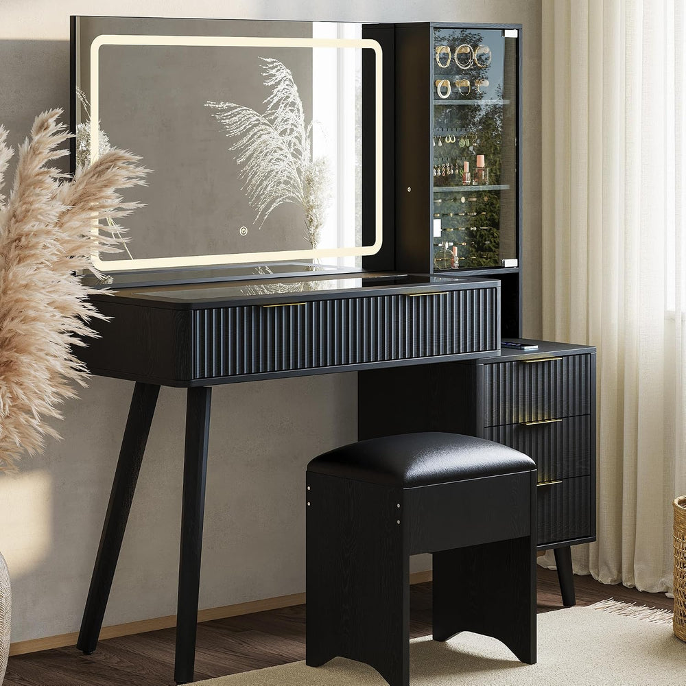 Garvee Vanity Desk with Lighted Mirror, Makeup Vanity with Charging Station, ...