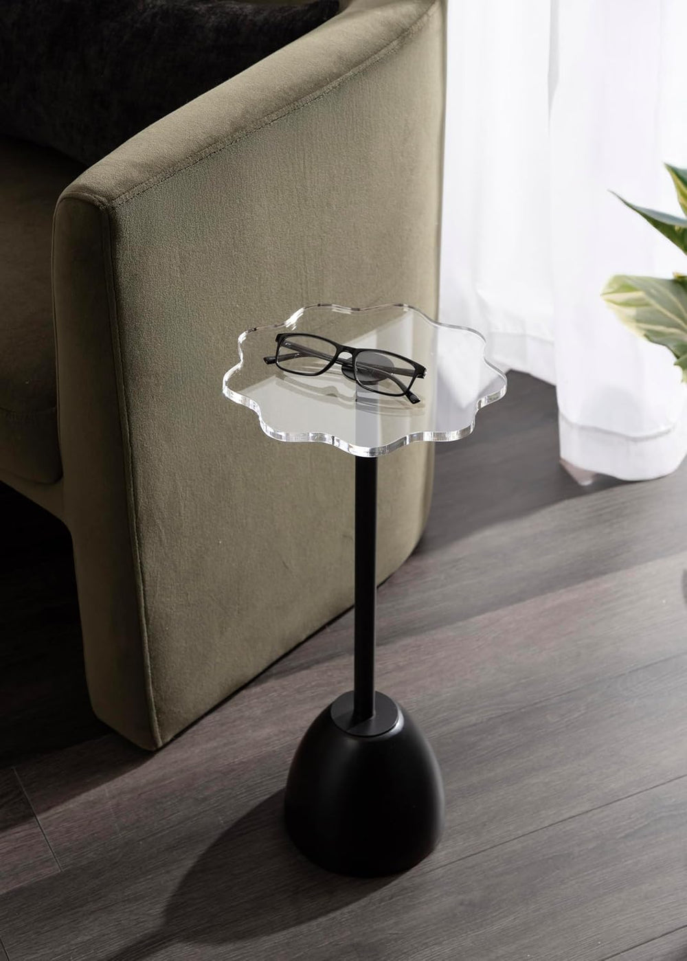 Kate and Laurel Acari Modern Pedestal Drink Table, 10 x 10 x 22, Clear Acryli...
