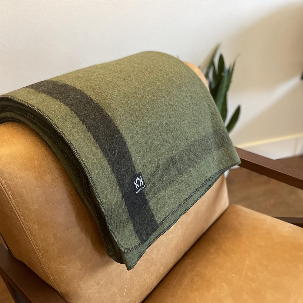 Arcturus Rainier Wool Blanket - 4.5lbs Warm, Heavy, Washable, Large | Great f...