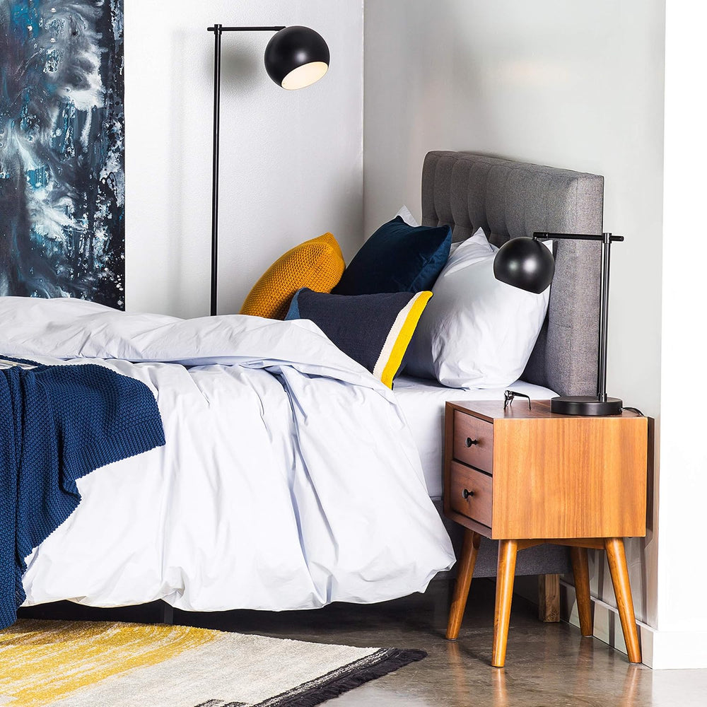 Poly & BARK Dorsey Nightstand - Mid-Century Modern Nightstand – Solid Woo...