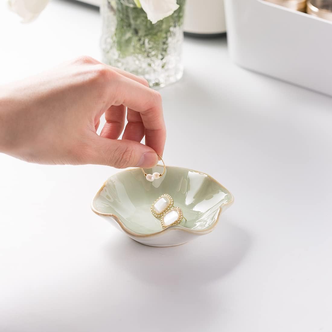 Mecaikru Ceramic Trinket Dish, Ring Tray, Decorative Jewelry Dish for Earrings Necklaces Watch Keys, for Women, White Green