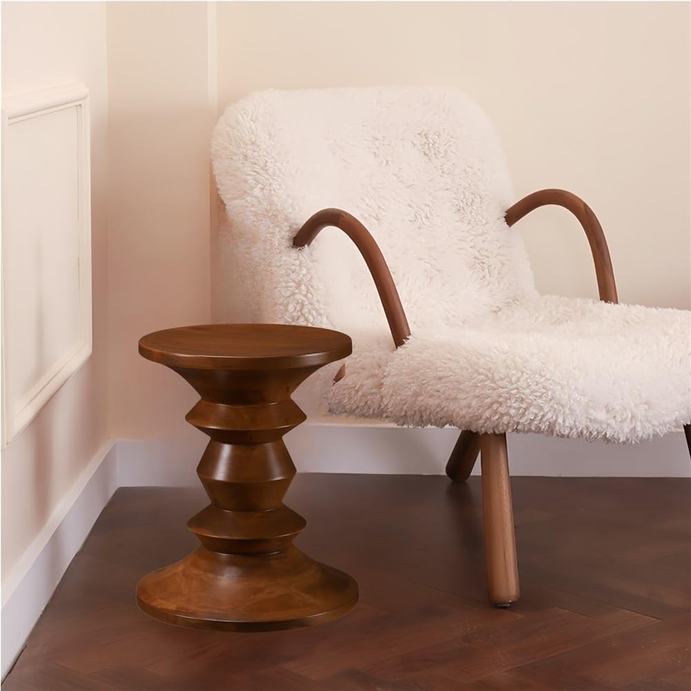 Round Geometric Side Table, Retro Wooden Coffee Table, Small End Table for Li...