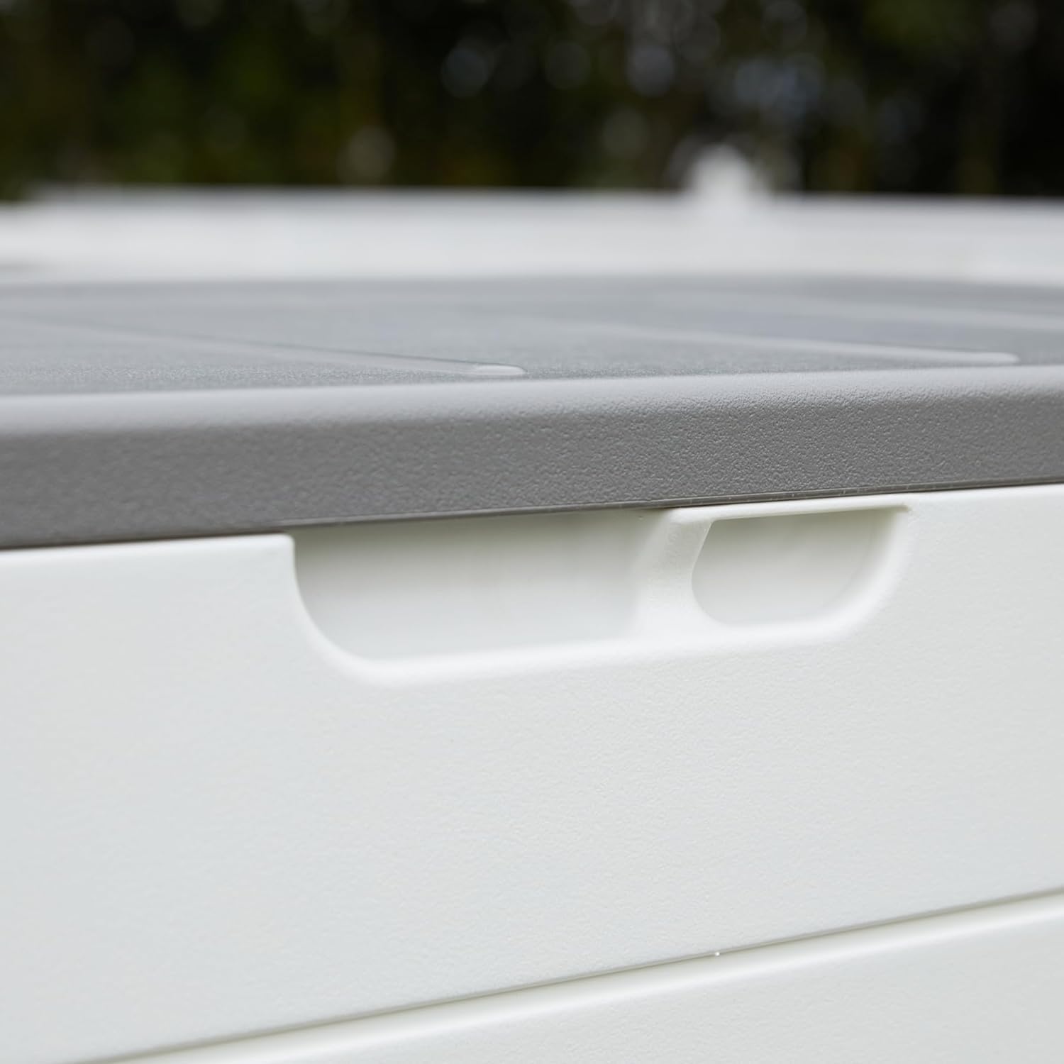 TARKARI Premium Pro Edition 100 Gallon Lockable Resin Deck Box, Waterproof & UV-Resistant Outdoor Storage Box for Outdoor Cushion Storage, Garden Tools & Pool Accessories Storage, White