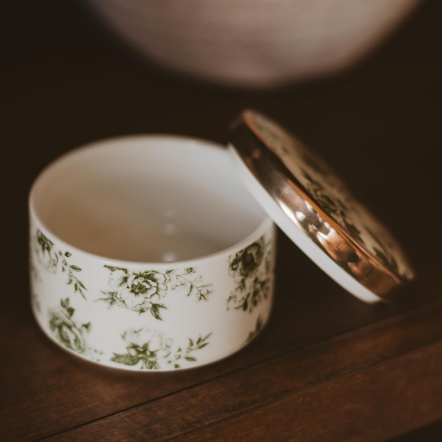 Sweet Water Decor Green Delft Round Trinket Box, Jewelry Storage for Bathroom Counter or Nightstand, Ring Holder for Bridal Shower, Wedding, or Home, Elegant Jewelry Holder & Organizer for Women