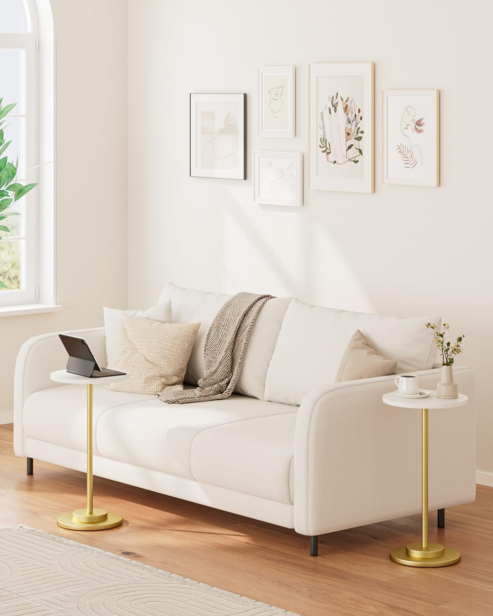 Masupu Drink Table, Round Side Table for Small Spaces, Pedestal Side Table, S...