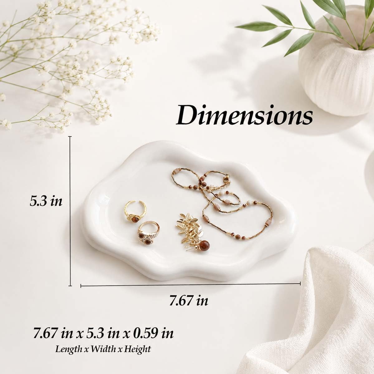 Gifts for Mom White Ceramic Jewelry Dish Tray, Vanity Ring Dish Ceramic Jewlery Trays Trinket Ring Holder, Room Decor Aesthetic,Decorative Cloud Vanity Key Tray Present for Wife Mom Daughter (Cloud)