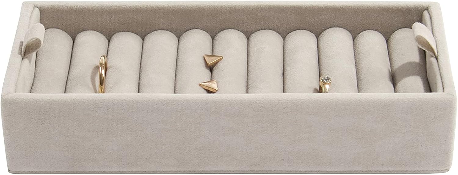 Stone Velvet Ring Roll