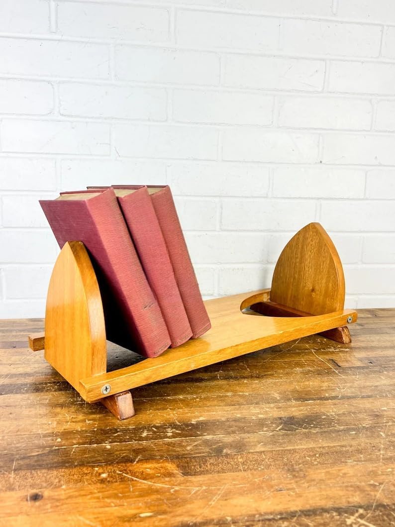 Solid Wood Bookends, Rustic Oak Book Holders for Shelves, Non-Slip Bottom Bookends for Books, Magazines, DVDs, Decorative Book Organizers for Home Office Library, Natural Wood Finish