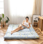 MAXYOYO Little Floal Japanese Futon Floor Mattress, Bed Mattress Topper Portable Thick Sleeping Pad Floor Bed Roll Up Camping Mattress Folding Couch Bed Mattress Pad for Guest Room, Full Size