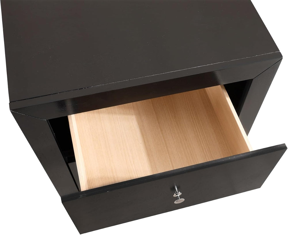 Elegantly Designed Bedside Table in Chic Black,for Small Spaces