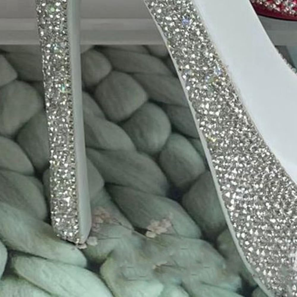 Elegant Rhinestone High Heel Wine Rack - Shoe Design Wine Bottle Holder, Idea...