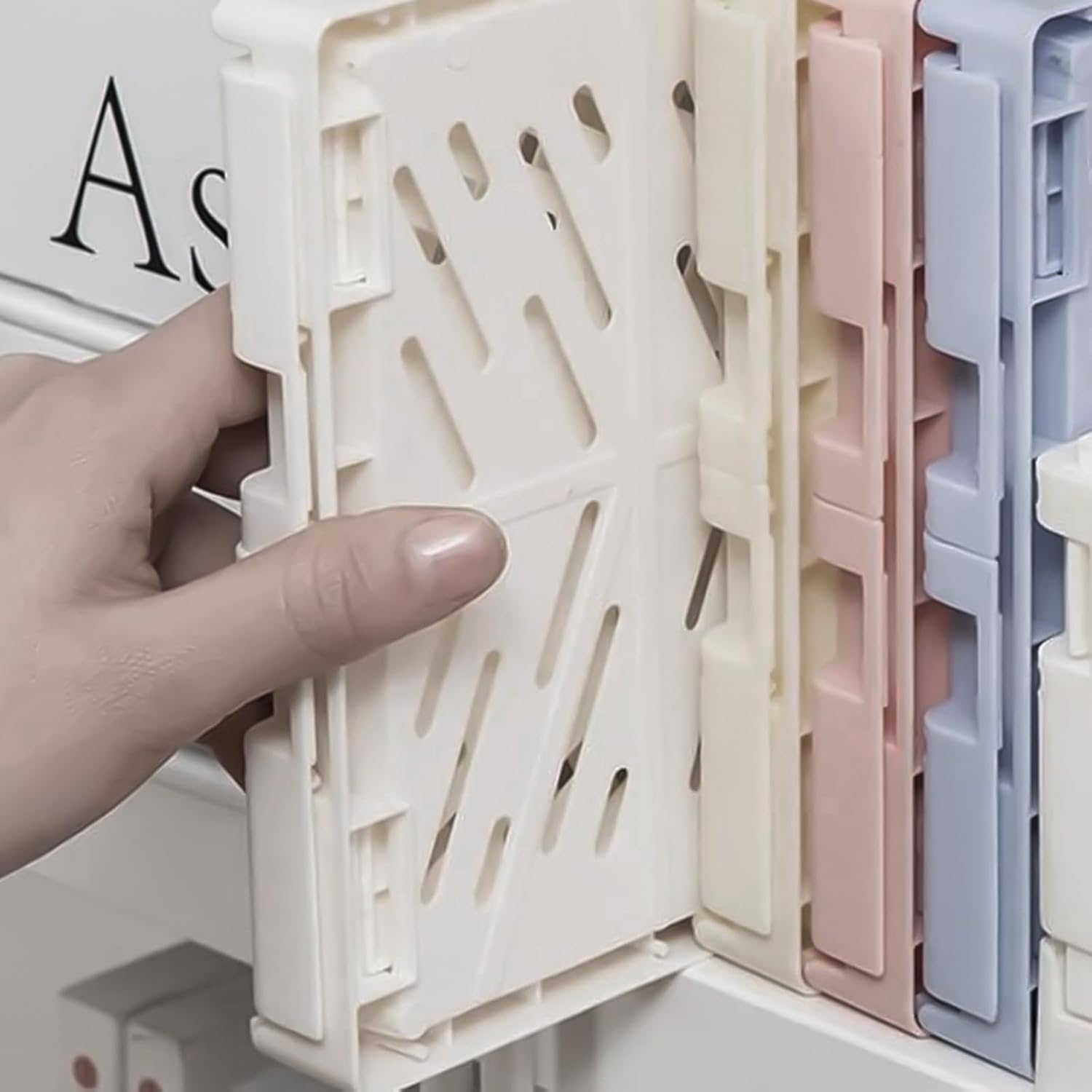 Small Pastel Plastic Storage Bins 2Pcs Foldable Pastel Crates Plastic Basket Colorful Storage Containers Baskets for Classroom Kitchen Office Bedroom Desktop Home Decor (Green 9.8" x 6.5" x 3.8")