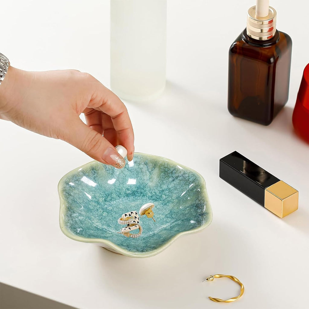 Ceramic Jewelry Dish,Leaf Jewelry Tray Key Tray,Jewelry Holder,Small Ring Dish Holder Jewelry Plate Trinket Dish Catchall Tray Nightstand Decor For Entryway Table Green Room Decor（Crystal Green）