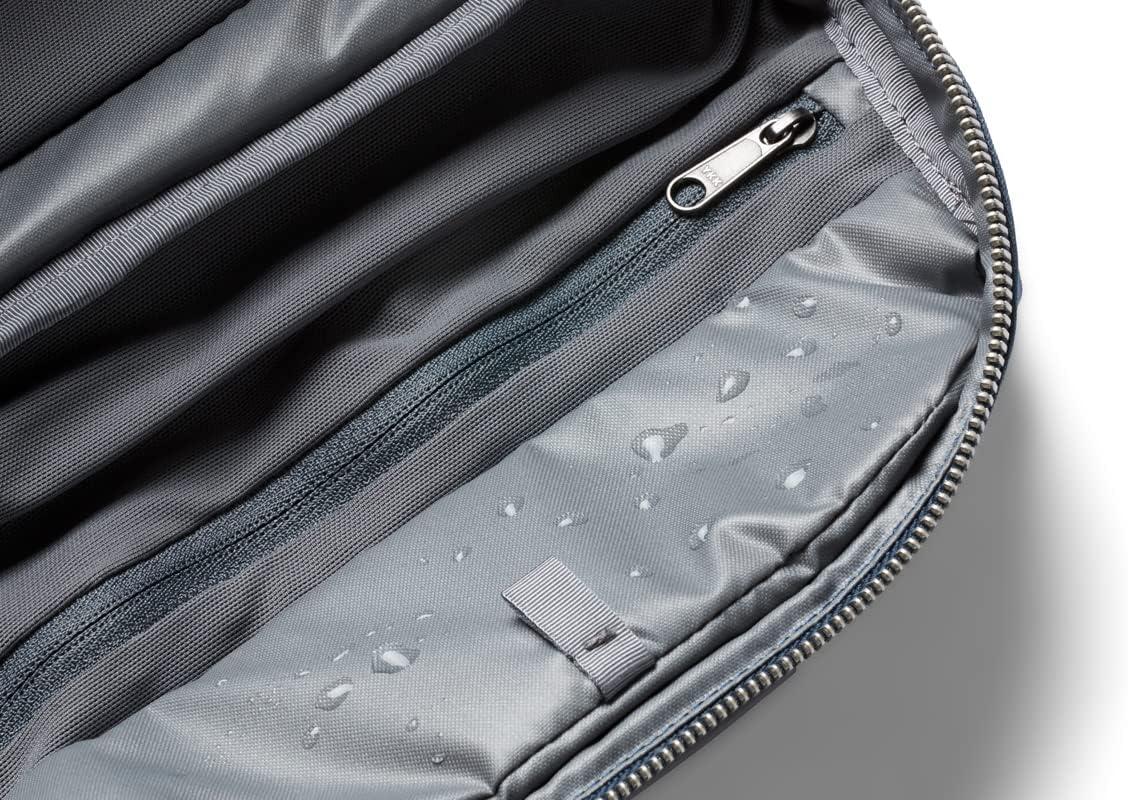 Bellroy Toiletry Kit (Unisex Toiletry Bag, Zipper Closure, Water-Resistant Lining, Toothbrush Sleeve with Magnetic Closure, Internal Mesh Pocket Organization) -Bronze