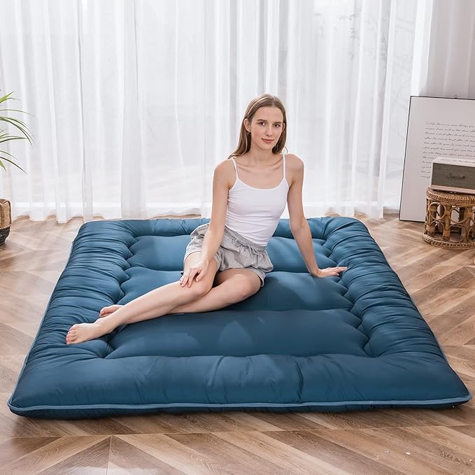 MAXYOYO Japanese Floor Mattress Futon Mattress, 4" Thicken Tatami Mat Sleeping Pad Foldable Roll Up Mat Boys Girls Dormitory Pad Kids Floor Lounger Pillow Bed, Charcoal Grey, Queen Size