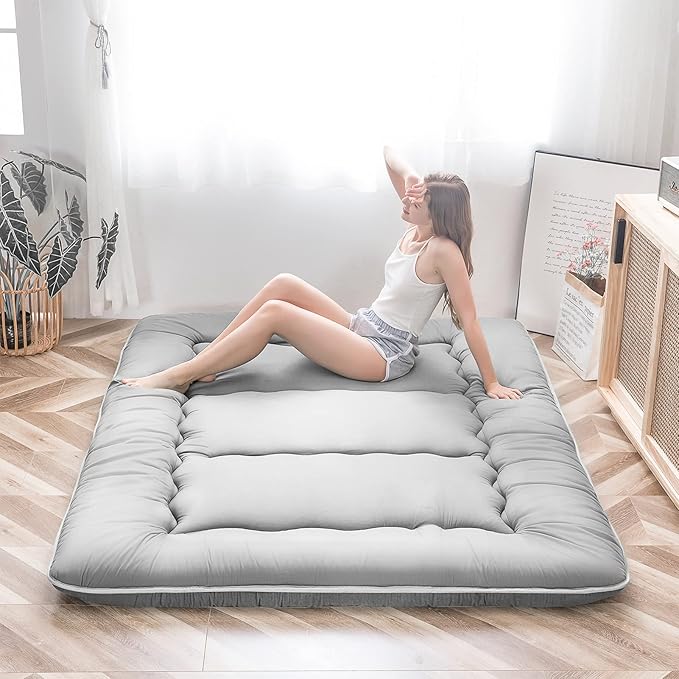 MAXYOYO Japanese Floor Mattress Futon Mattress, 4" Thicken Tatami Mat Sleeping Pad Foldable Roll Up Mat Boys Girls Dormitory Pad Kids Floor Lounger Pillow Bed, Charcoal Grey, Queen Size