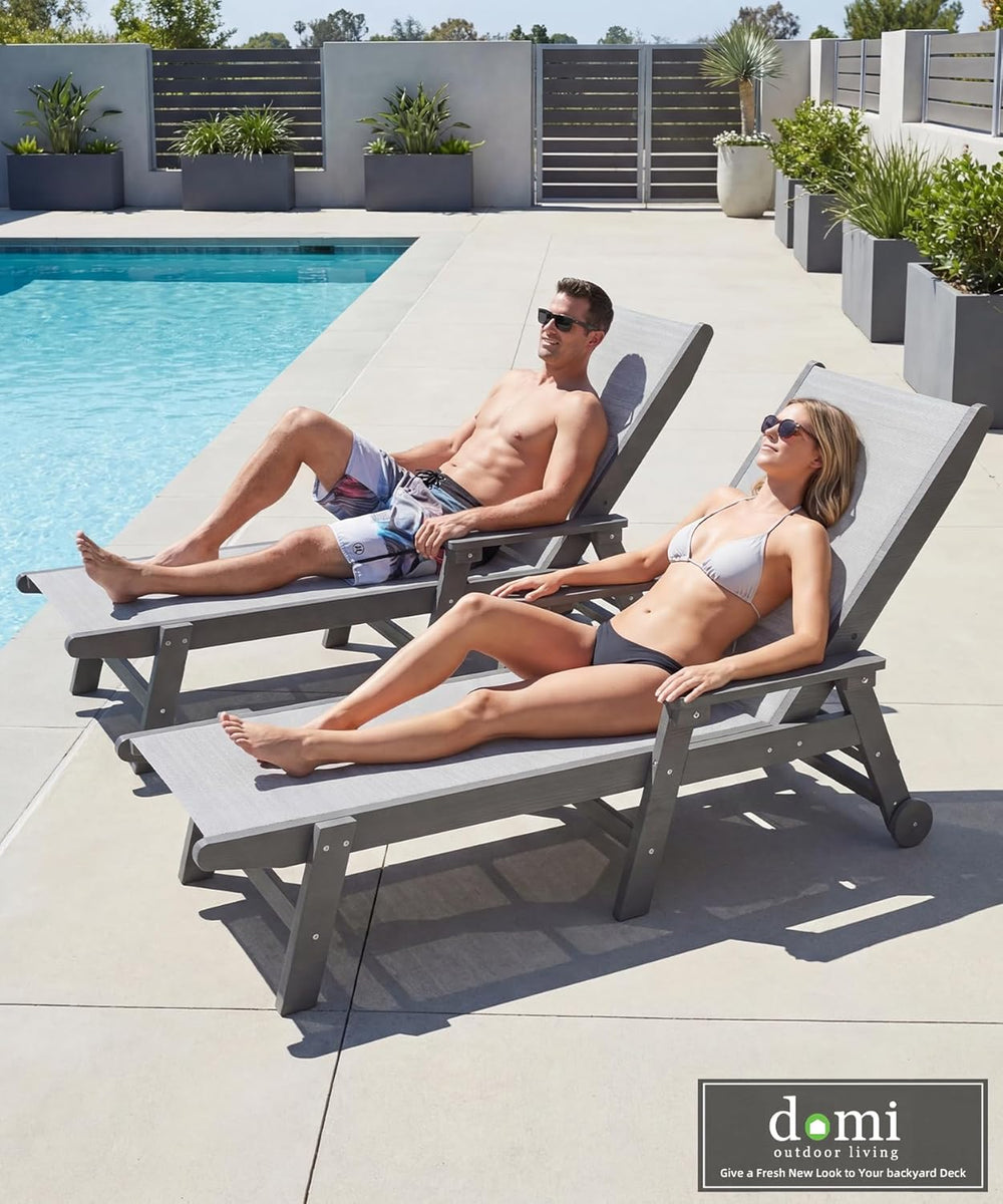 Domi Outdoor Pool Lounge Chairs Set of 2, HDPE Patio Lounge Chair with Wheels...