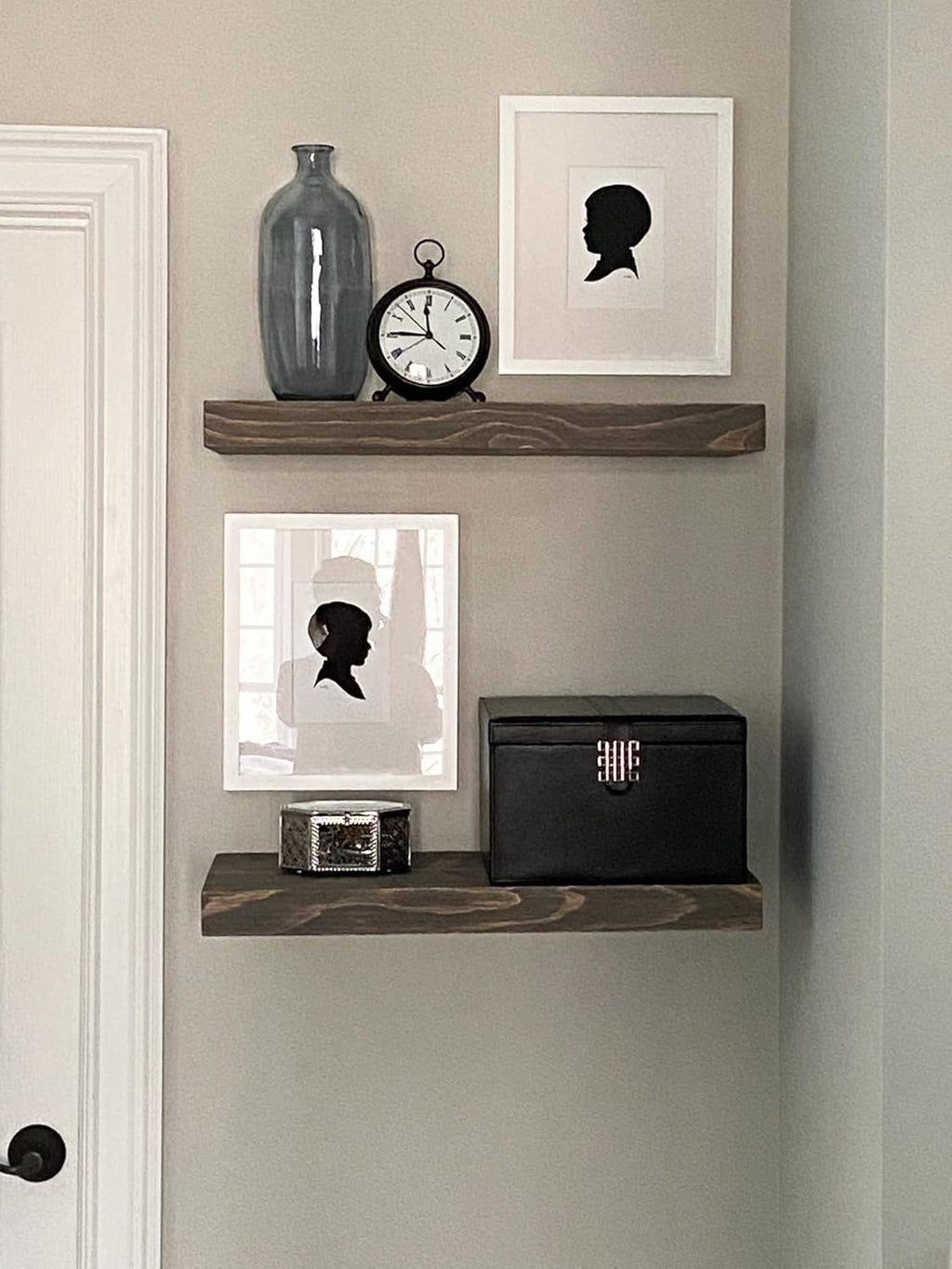 joelsantiques - 18 Inch Wooden Floating Shelves for Wall - 18x8x2 in - Made of Natural Wood - Short Heavy Duty Rustic Wall Shelves for Bedroom - Perfect for Living Room, Kitchen - Grey