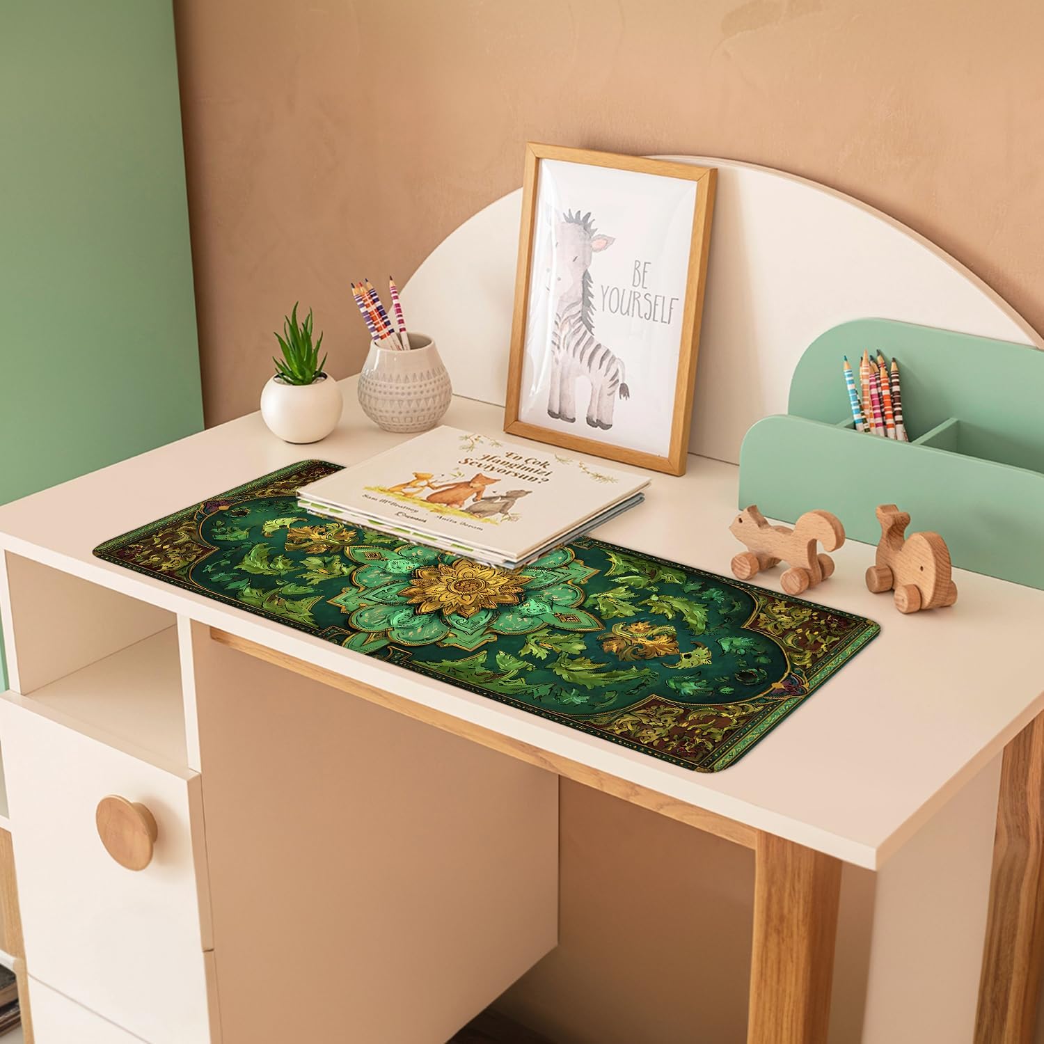 Green Vintage Floral Mouse Pad – Large Extended Desk Mat 31.5 x 11.8 in– Ornate Oriental Carpet Design with Gold & Emerald Motif, Keyboard & Mouse Pad for Office & Home