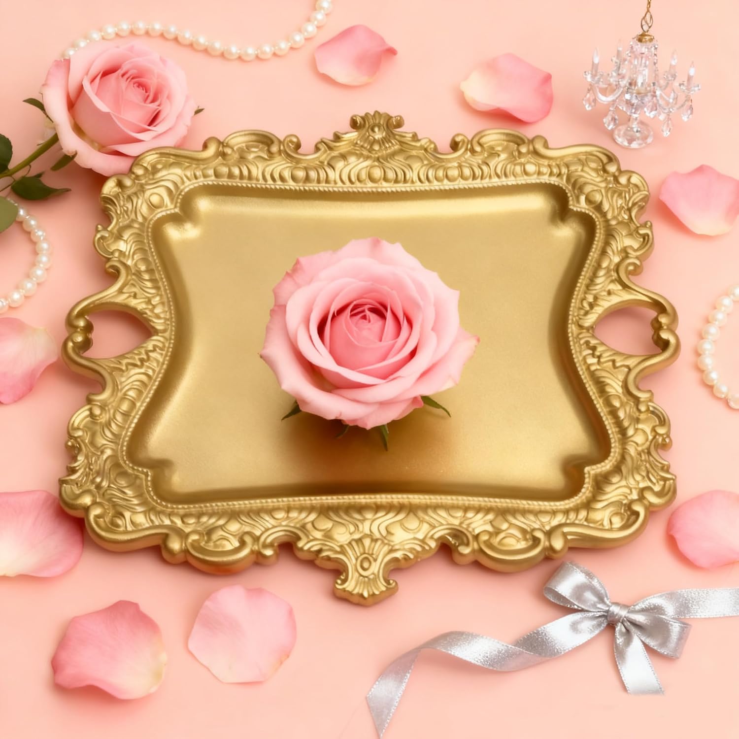 1 Pack Vintage Gold Jewelry Dish Brushed Gold Jewelry Trays ideal for holding jewelry rings and small trinkets.