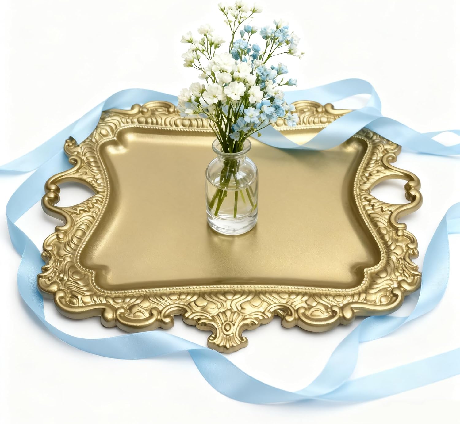 1 Pack Vintage Gold Jewelry Dish Brushed Gold Jewelry Trays ideal for holding jewelry rings and small trinkets.