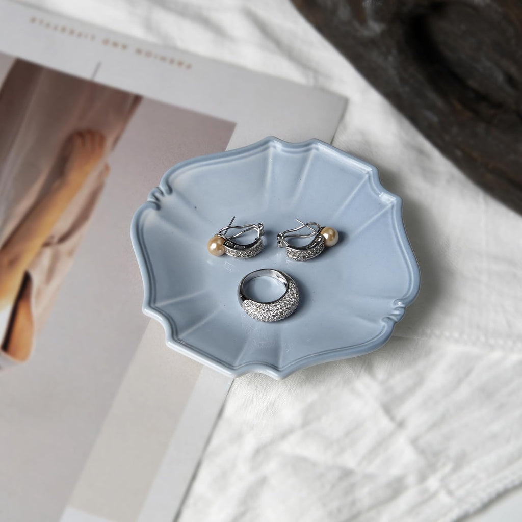 Ceramic Jewelry Dish, Decorative Tray for Rings Earrings Necklaces Bracelet Watch Keys, 4.50" Trinket Tray as Gifts for Women (Antique Court)