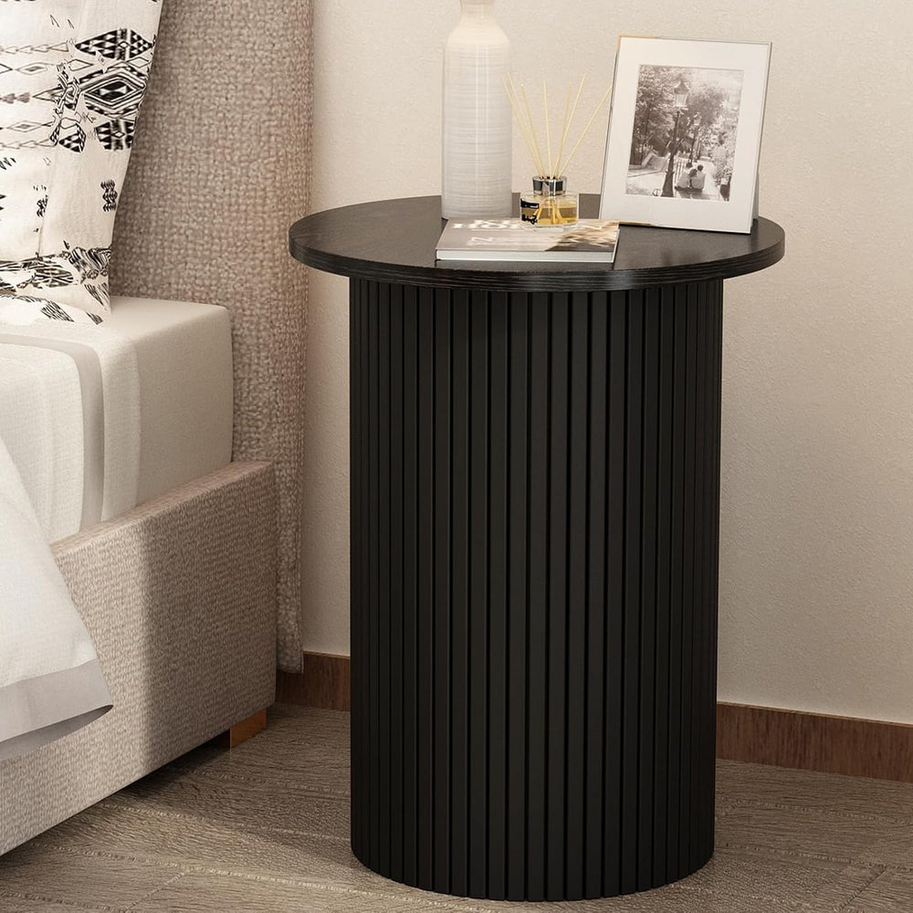 Wnutrees Round Fluted End Table, Small Accent Pedestal Side, Black