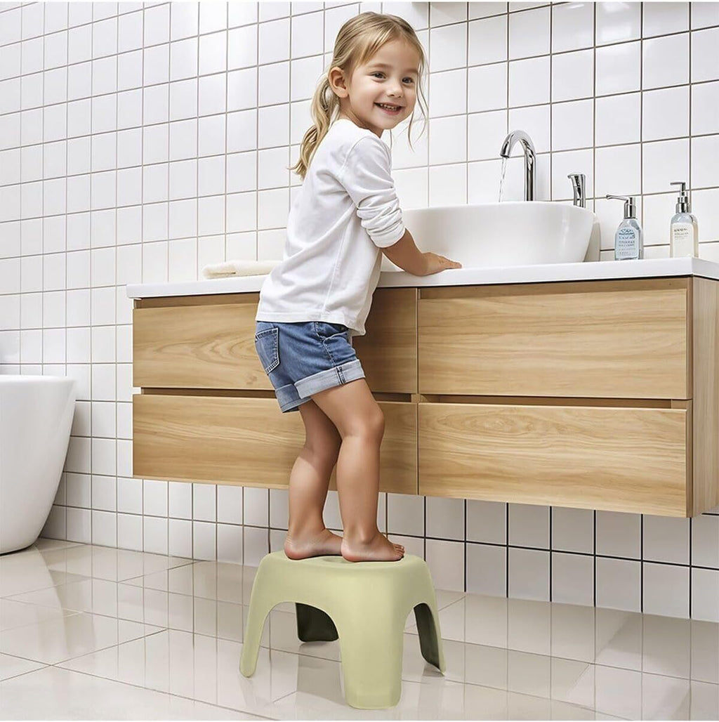 DOLU NUVE Kids Non Slip Step Stool, Plastic Toddler Bathroom Helper for Sink Toilet or Potty Training, Lightweight Portable Stool, Grey