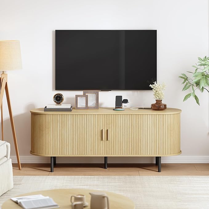 55" TV Stand with Power Outlet, Modern Media Console with Sliding Doors, Entertainment Center for TVs up to 60 Inch, Adjustable Shelves, Oak