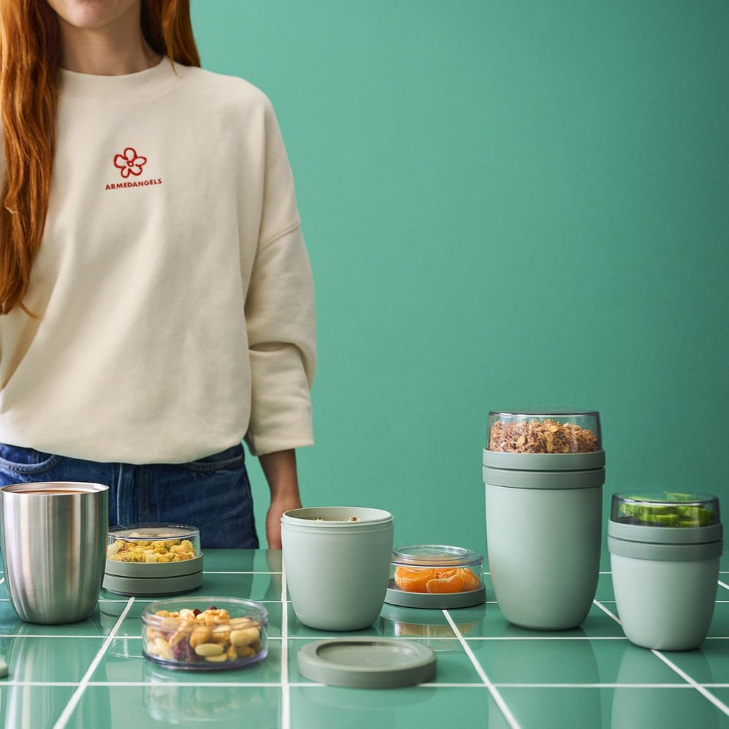 Mepal - Cereal cup compartment Ellipse - Cereal cup To Go - Space for snacks and toppings - Easy rotation opening - Dishwasher safe - 200 ml - Nordic blue