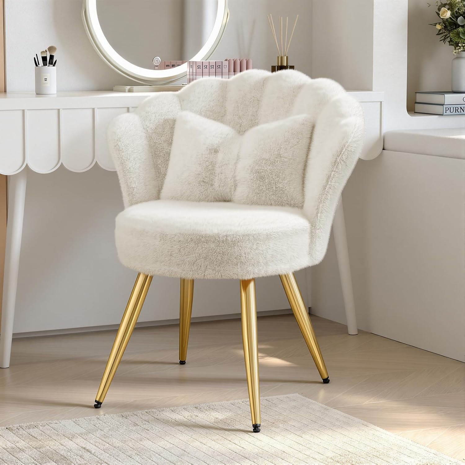 Plush Velvet Sherpa Accent Chair with Gold Metal Legs, Fluffy Vanity Chair for Makeup Room, Upholstered Guest Chair for Living Room, for Bedroom, Cream White