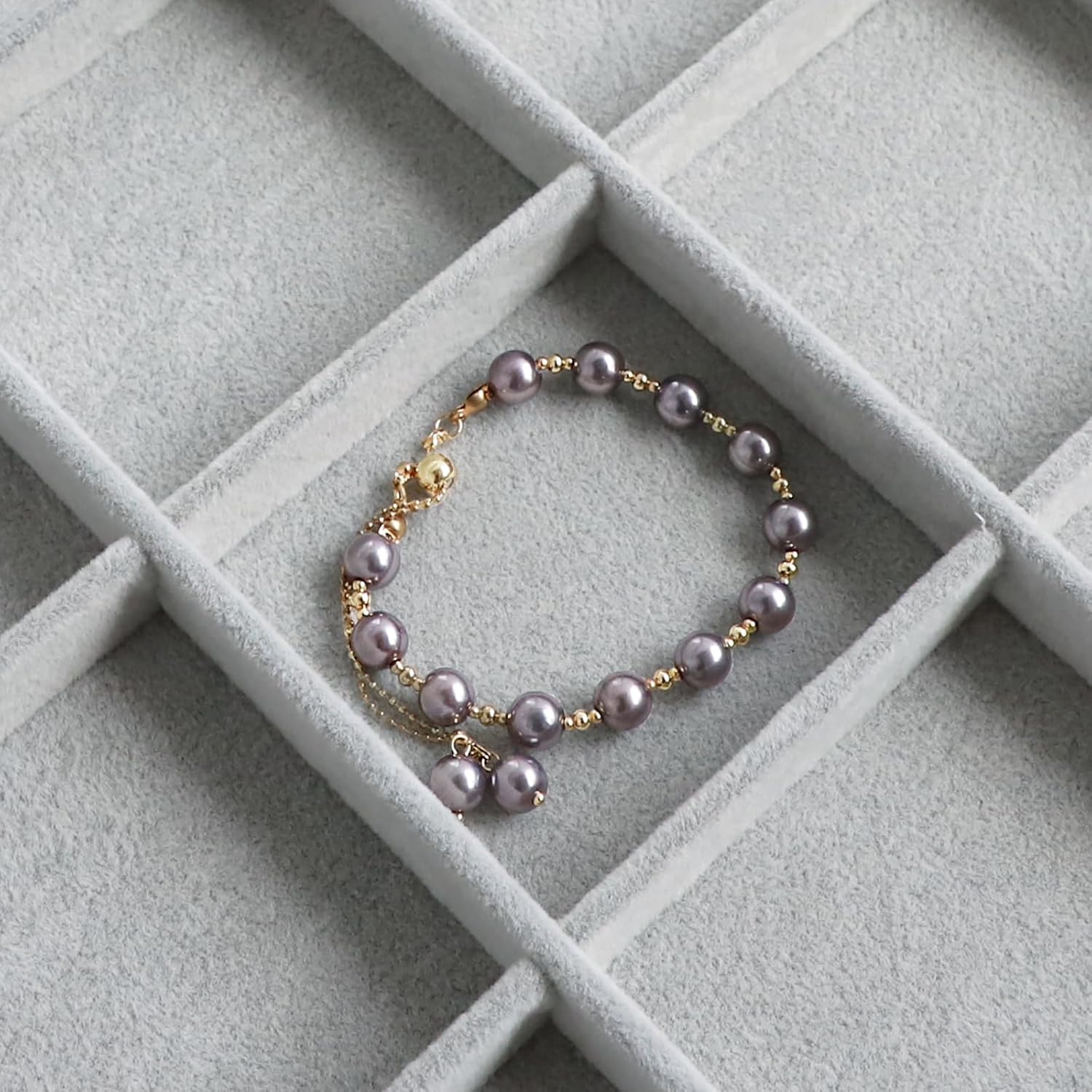 Wudygirl 12 Grid Jewelry Organizer Velvet Jewelry Tray with Clear Lid Jewelry Box Bracelet Holder Display Case Storage Bracelets Rings Earrings Organizer (12 Grid)