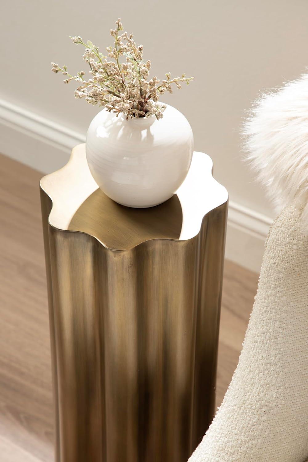 Kate and Laurel Pandey Modern Metal Wavy Drink Table, 9 x 9 x 22, Antique Bra...