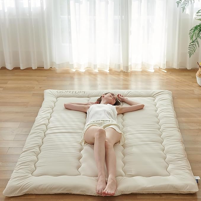 Twin Size Japanese Futon Mattress Foldable Topper Mattress for Floor Tatami Floor Mat Portable Roll-Up Bed for Guest Play mat for Kids Sleeping Pad Beige B