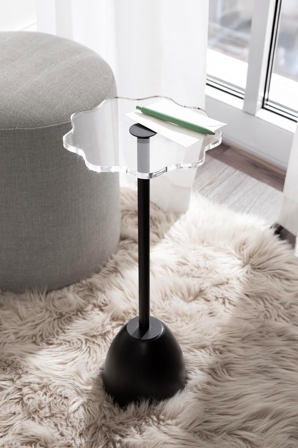 Kate and Laurel Acari Modern Pedestal Drink Table, 10 x 10 x 22, Clear Acryli...