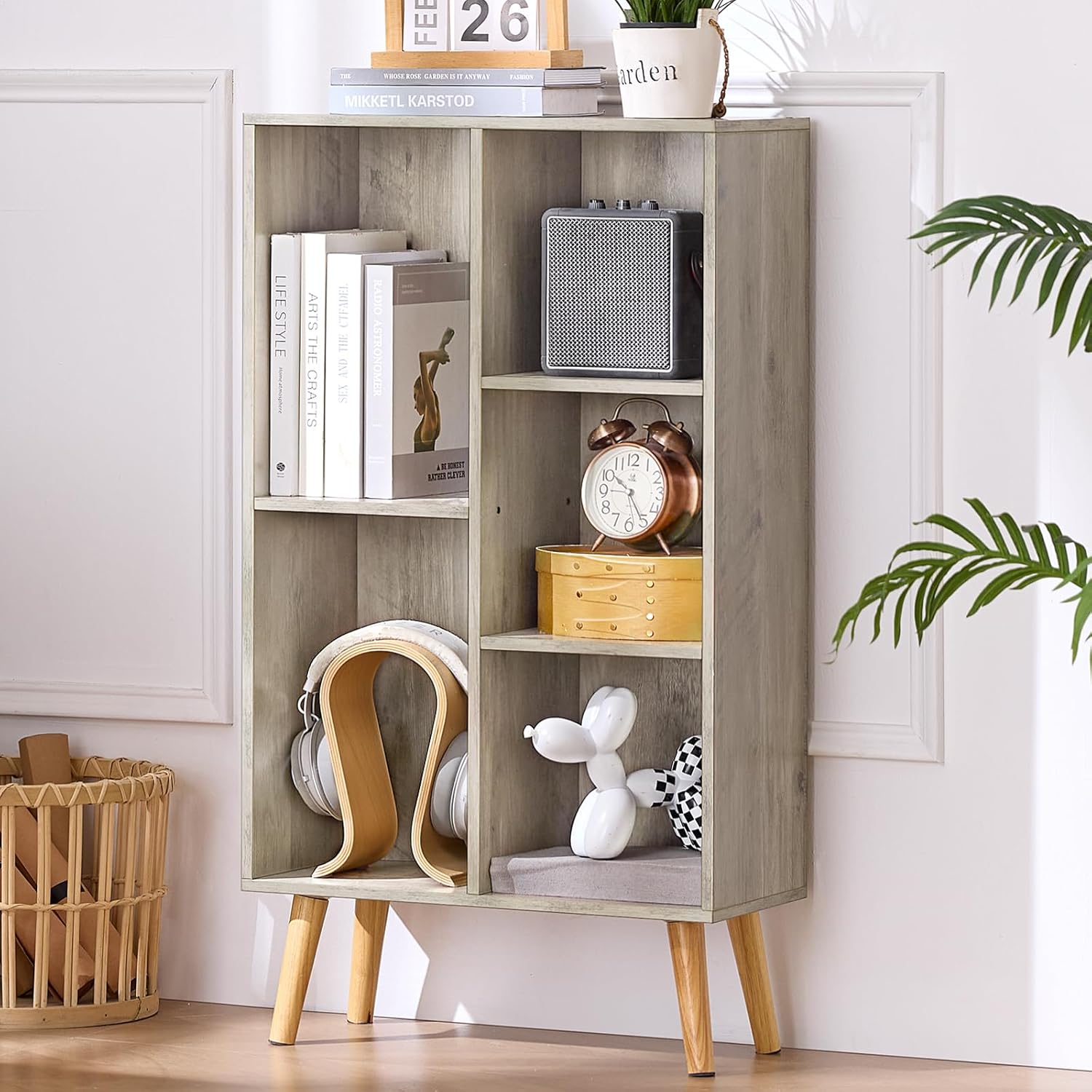 5 Cube Small Bookshelf,3 Tier Mid-Century Modern Bookcase with Legs,Wood Bookshelves Storage Organizer Shelf,Free Standing Narrow Book Shelves,Rustic Grey Corner Bookcases for Bedroom,Living Room