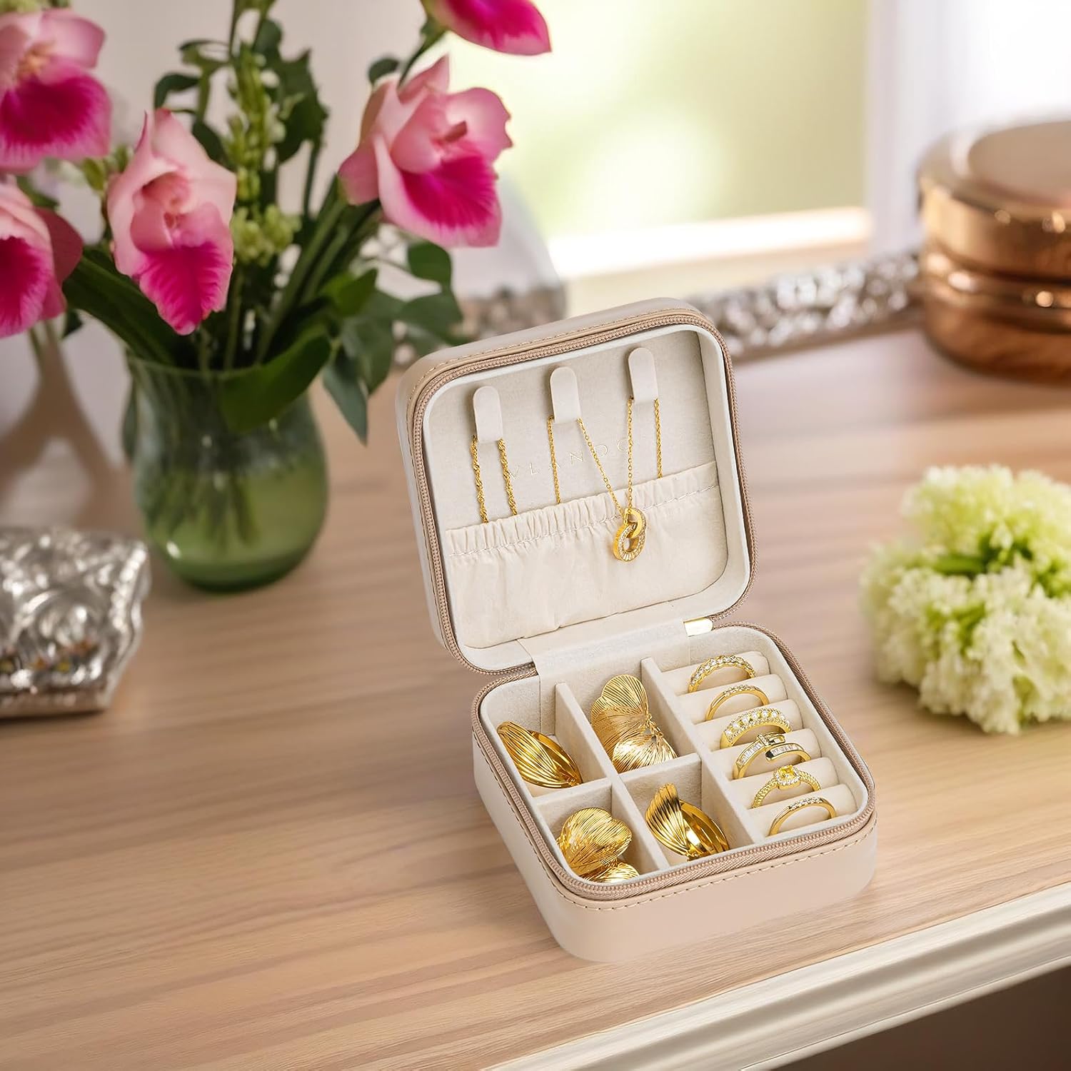 VLANDO Small Travel Jewelry Box Organizer Display Case for Girls Women Gift Rings Earrings Necklaces Storage, Latte