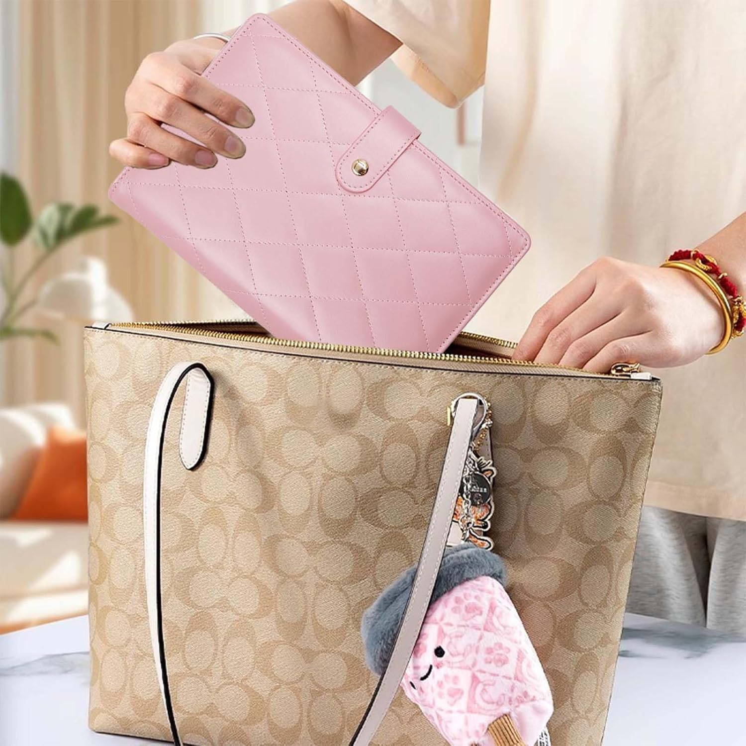 Travel Jewelry Organizer Case ， Portable Jewelry Organizers Storage Book, Compact Jewelry Roll for Earrings, Rings, Necklaces - Perfect Jewelry Travel Bag for Women