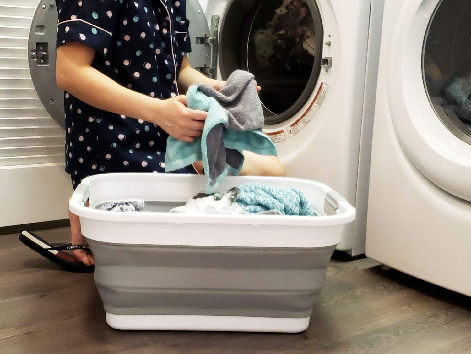 SAMMART 41L (10.8 gallon) Collapsible Plastic Laundry Basket-Foldable Pop Up Storage Container/Organizer-Portable Washing Tub-Space Saving Hamper, Water capacity: 32L (8.4 gallon) (Rectangular, Grey)