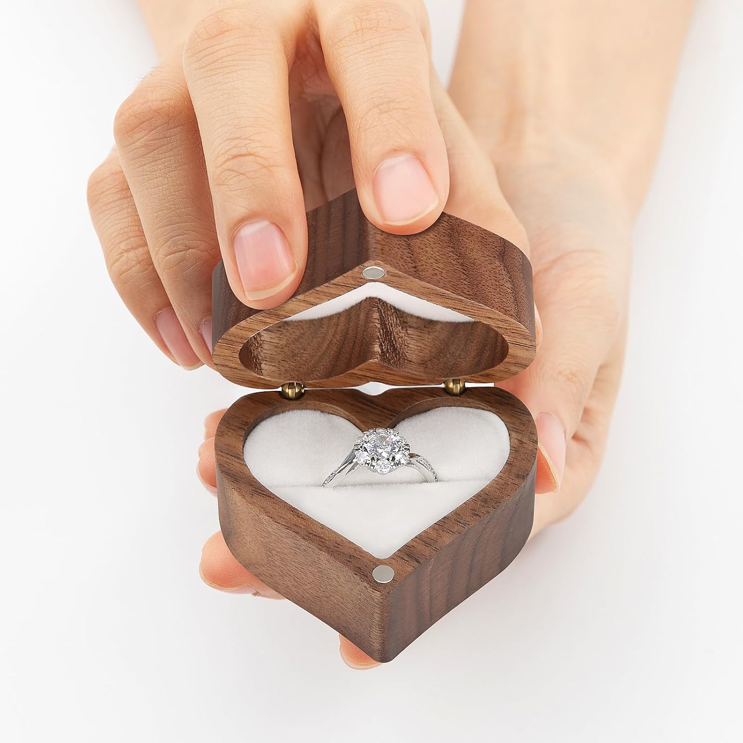 LETURE Wooden Heart Shape Ring Gift Box with Single Slot 2 Slot, Personalized Vintage Wood Jewelry Box for Proposal Engagement Wedding Ceremony Anniversary (White-1 Slot)
