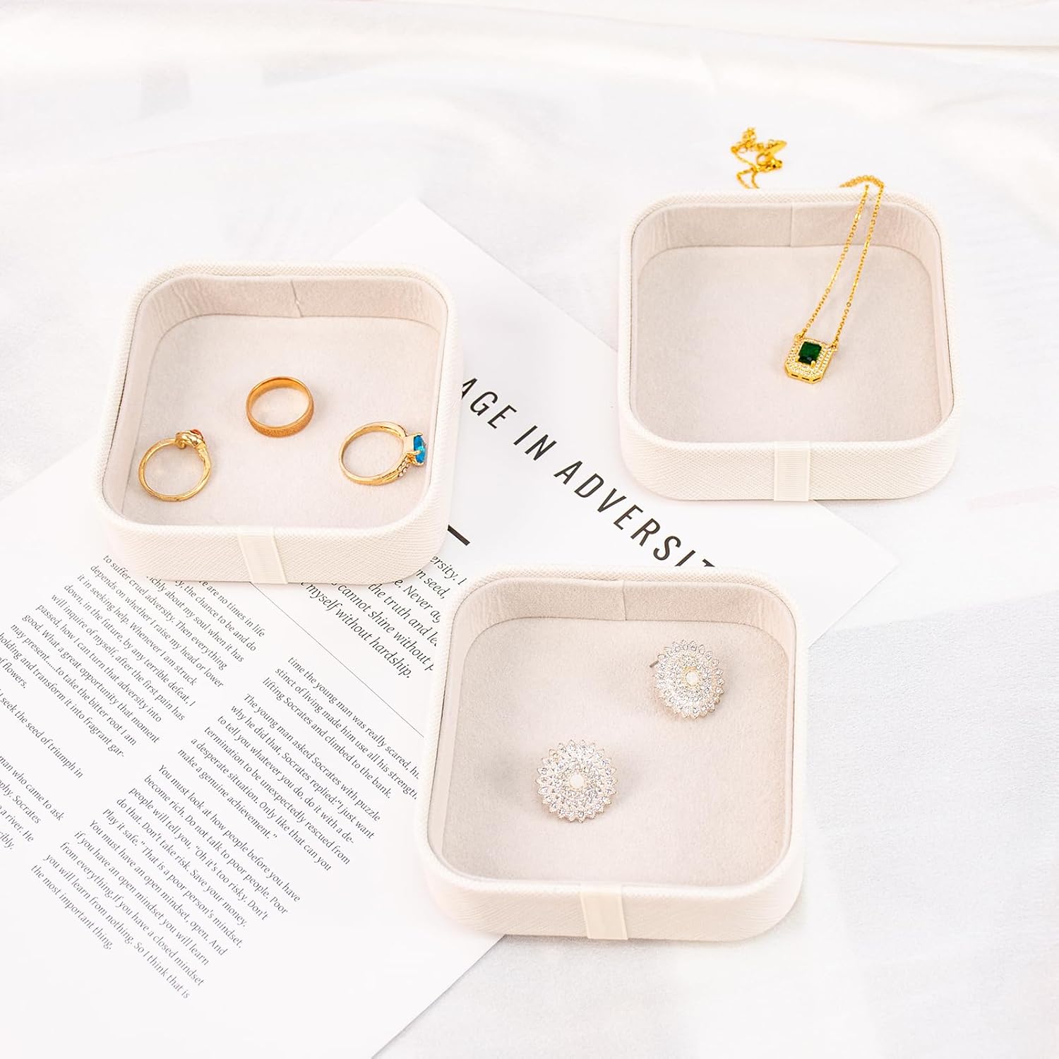 SANQIANWAN Set of 3 Small Stackable Jewelry Organizer Trays Mini Jewelry Drawer Oragnizer Small Jewelry Display Tray for Necklace Bracelet Rings Earrings and Makeup (White)