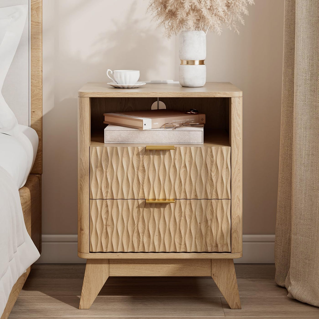 Fluted Nightstand with Charging Station, 18" Modern End Table with Storage Drawers, Bedside Table for Bedroom, Natural Oak(1 Piece)