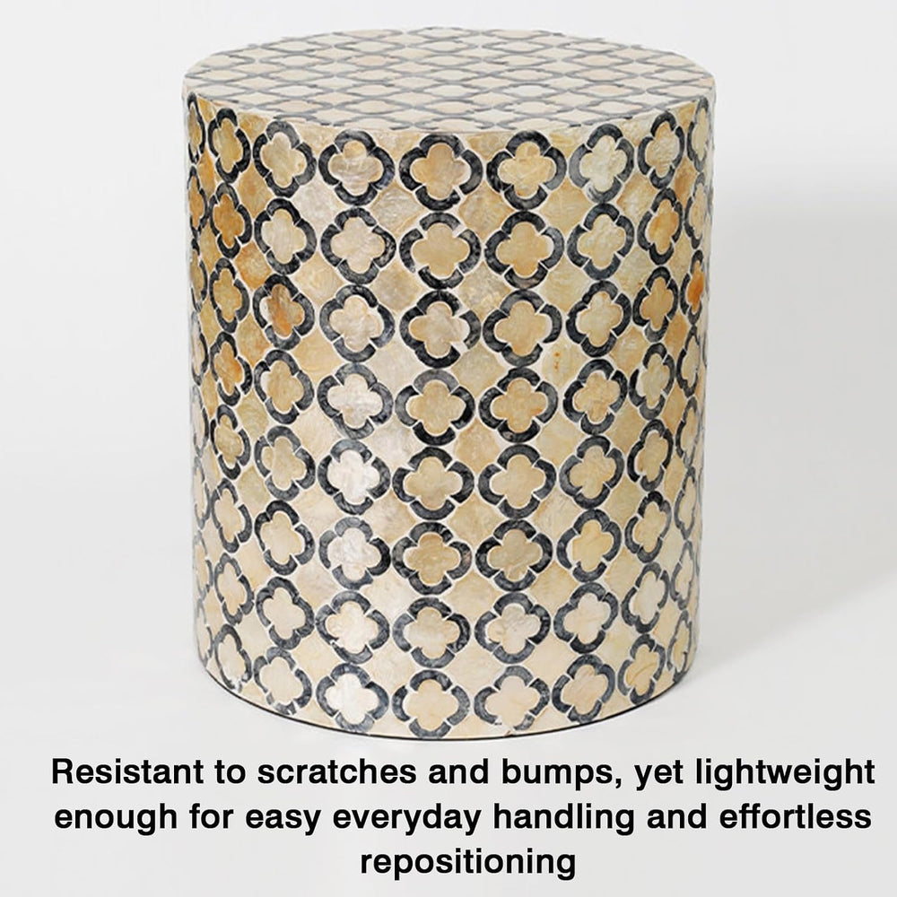 Bedside/Sofa Side Table – Shell-Style Accent Table (Suitable for Living Room,...