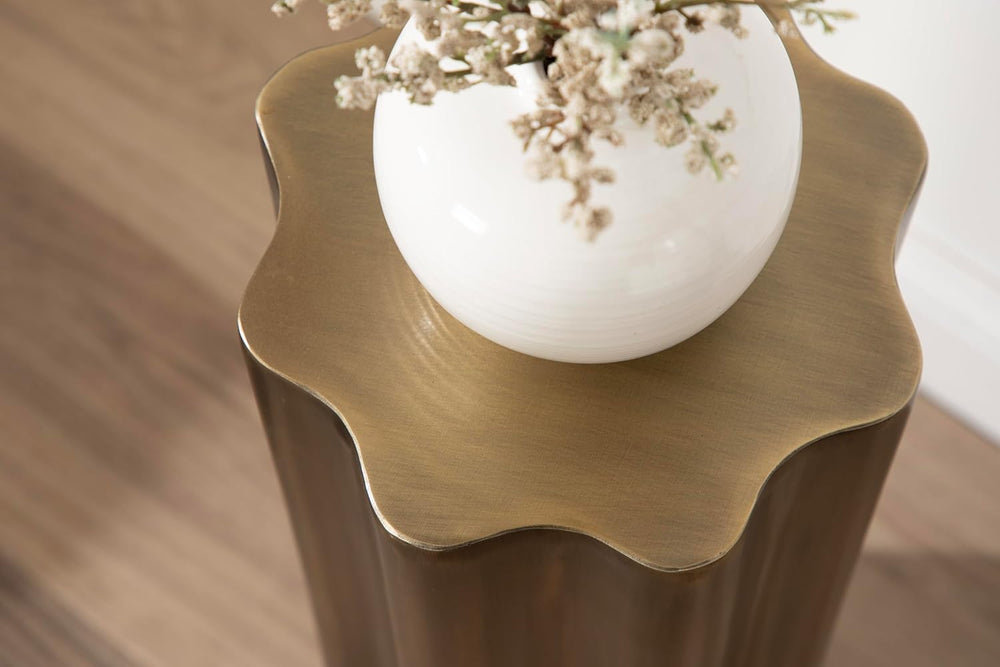 Kate and Laurel Pandey Modern Metal Wavy Drink Table, 9 x 9 x 22, Antique Bra...