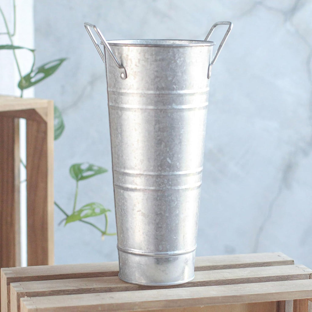 Fashionable Metal Umbrella Holder Freestanding Storage for Home and Supplies Decoration Pieces Entryway Accessory